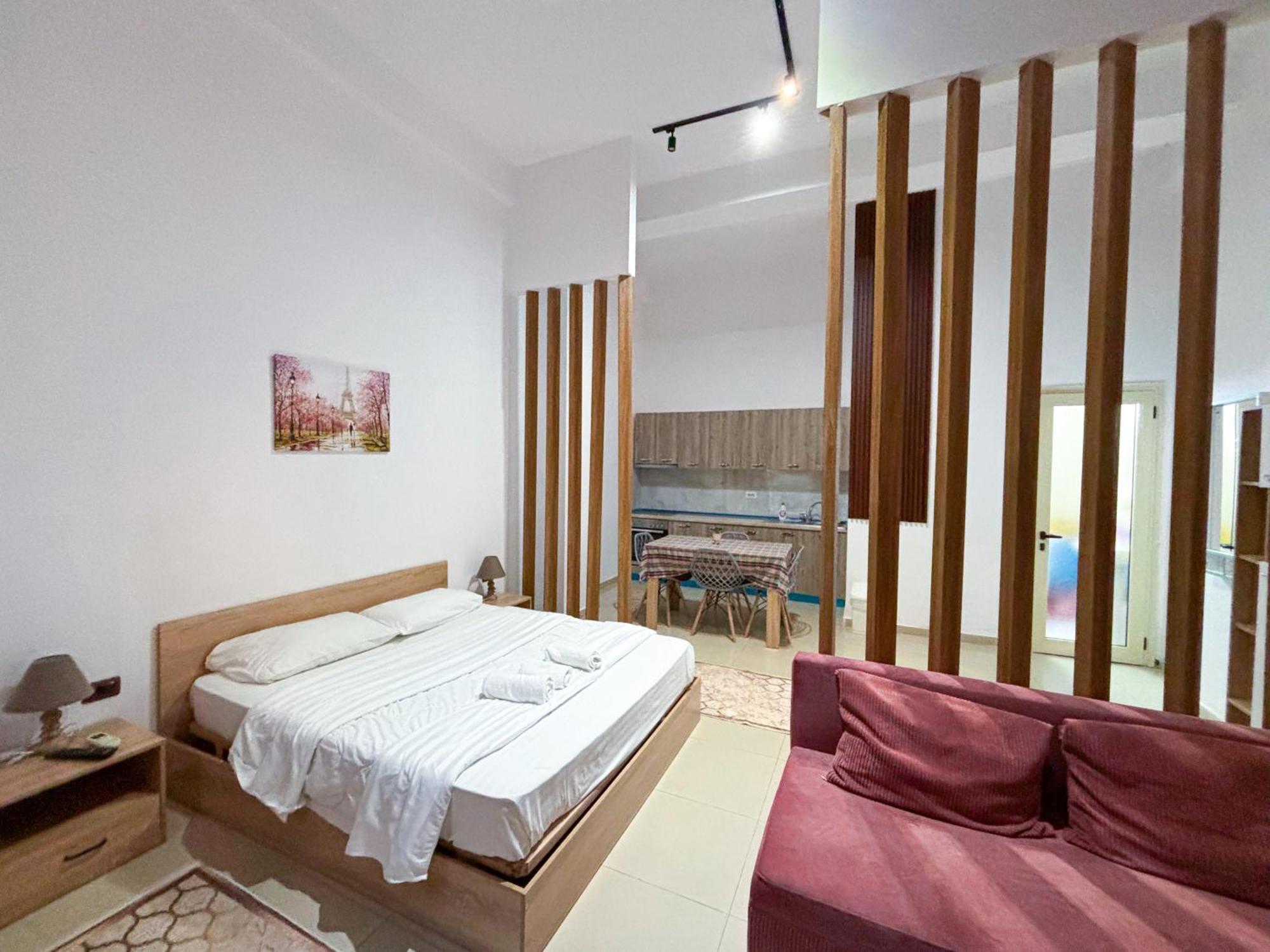 Budget Retreat Tirana & Studios Εξωτερικό φωτογραφία