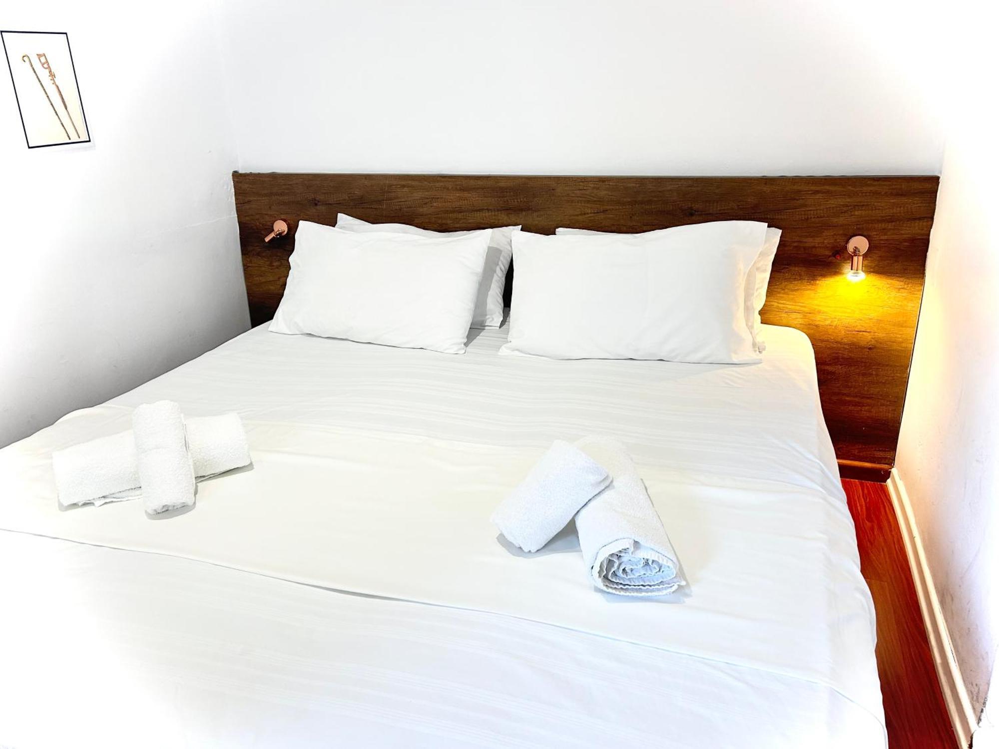 Budget Retreat Tirana & Studios Εξωτερικό φωτογραφία