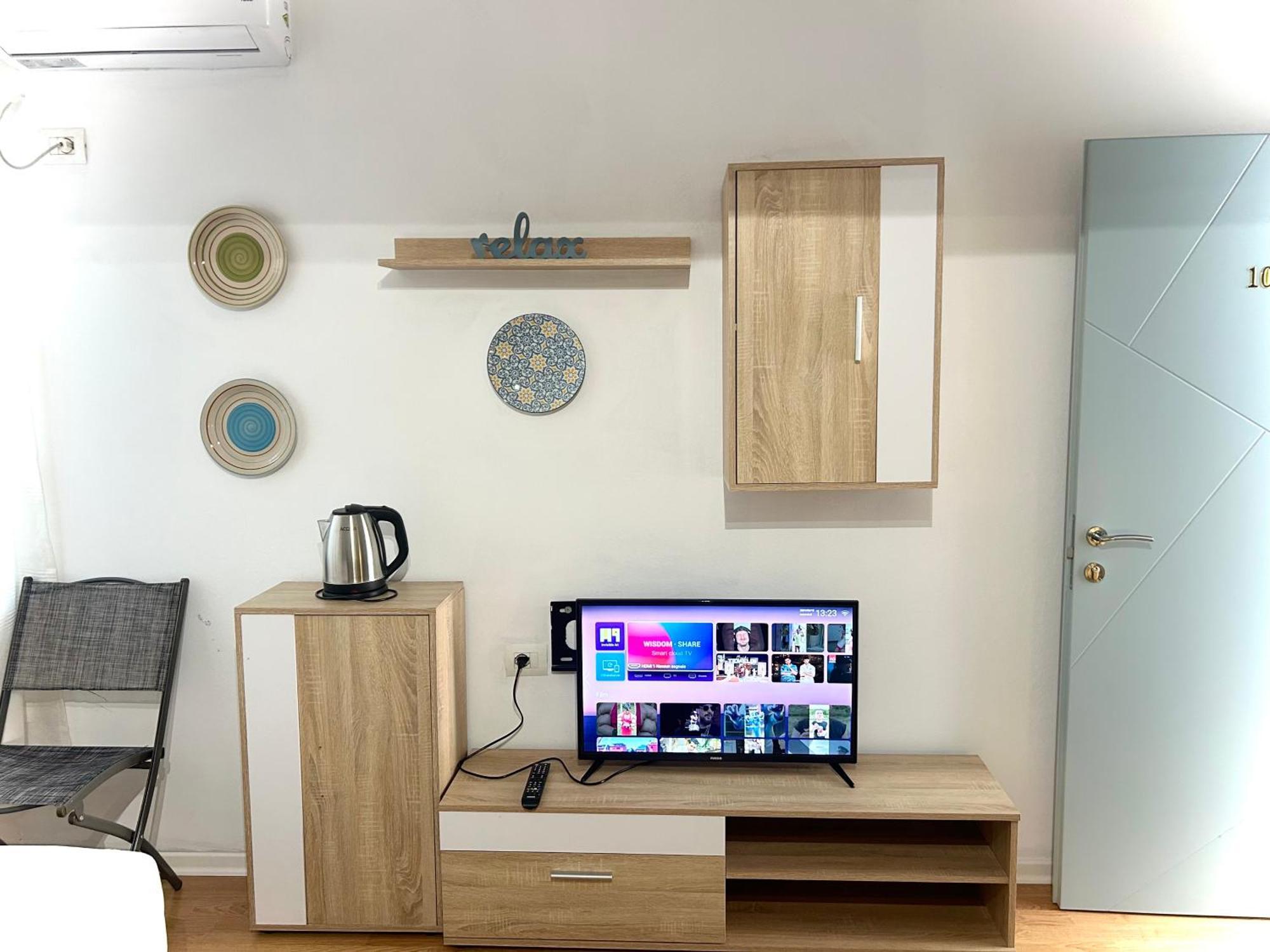 Budget Retreat Tirana & Studios Εξωτερικό φωτογραφία