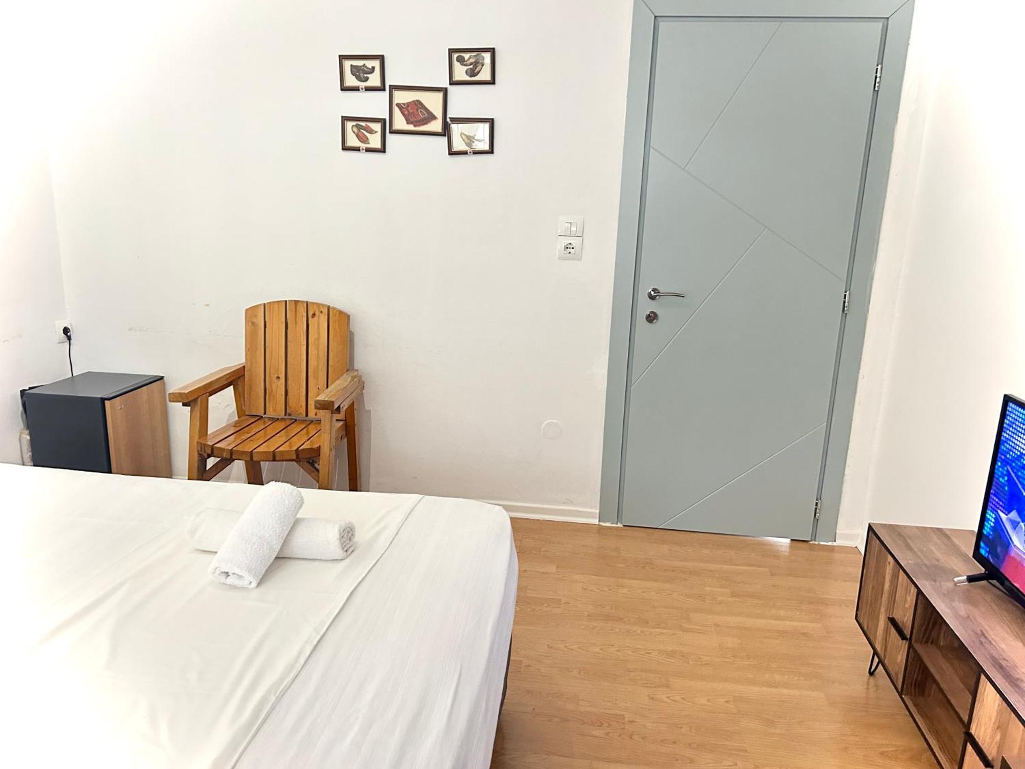 Budget Retreat Tirana & Studios Εξωτερικό φωτογραφία